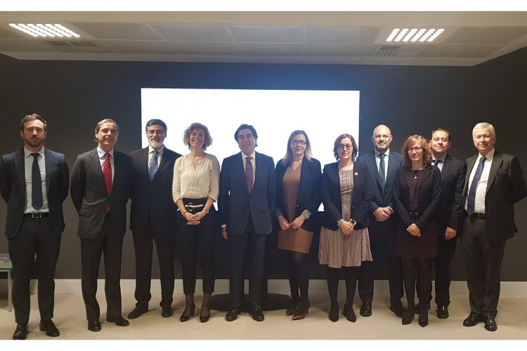 Los miembros del Comité de Sostenibilidad en su primera reunión.