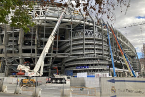 Santiago_Bernabéu_EKMB
