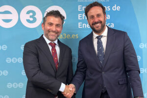 Diego Gómez Albuena (Axpo) y Ginés Ángel García (A3E).